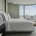 Four Seasons One Dalton Street, 5*