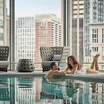 Four Seasons One Dalton Street, 5* Boston