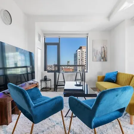 Beautiful In South End Apartment