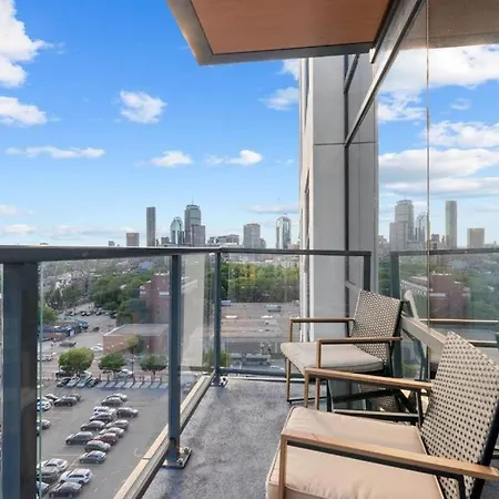 Beautiful In South End Apartment *