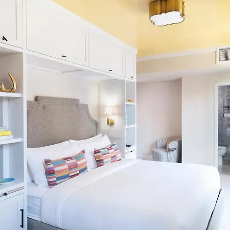 Hotel Beacon Hill 4*