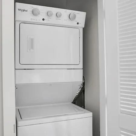 Jamaica Plain Studio W Gym Wd Nr Orange Line Bos-661 *