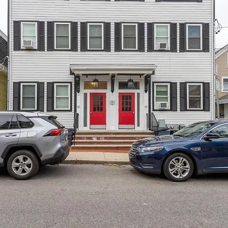 Apartment Savin Hill 1br Nr Red Line Bos-713 Boston