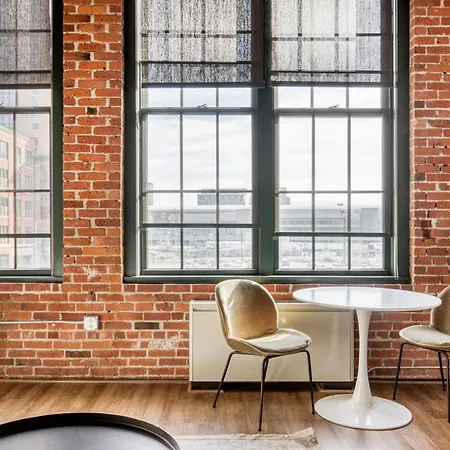 Fort Point Studio W Wd Nr S Station Bos-564 * Boston
