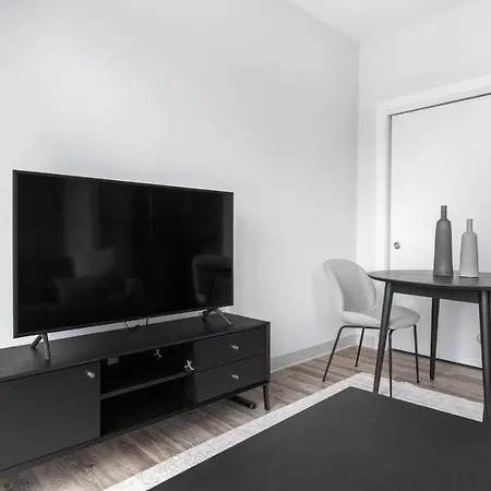 Brighton Studio W Wd Doorman Nr T Dining Bos-321 Apartment