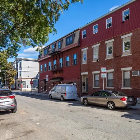 Newly Newly Renovated S 2br Bos-455 Boston