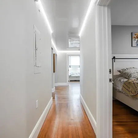 Private In Shared In Brookline Apartment *