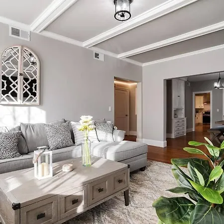 Apartment Private In Shared In Brookline