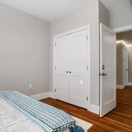 Private In Shared In Brookline *