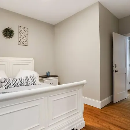 Private In Shared In Brookline Apartment Boston