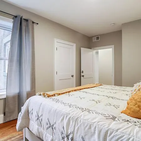Private In Shared In Brookline * Boston