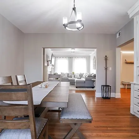 Apartment Private In Shared In Brookline