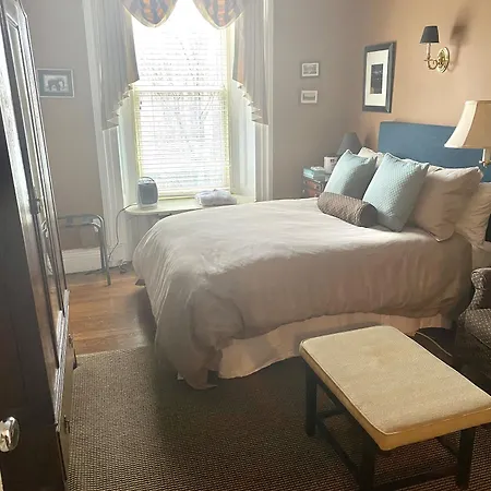 The College Club Of Bed & Breakfast