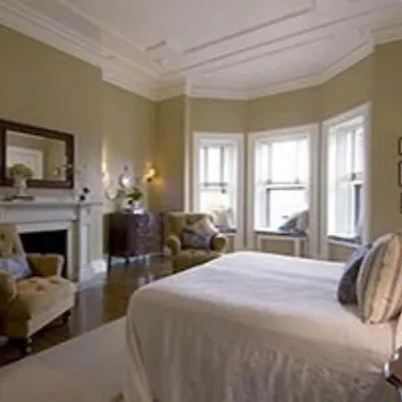 The College Club Of Bed & Breakfast 3*