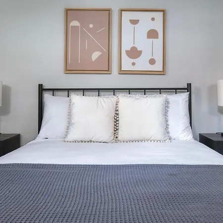 Back Bay 2br W Courtyard Gym Nr Restaurants Bos-895