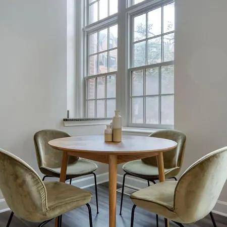 Back Bay 2br W Courtyard Gym Nr Restaurants Bos-895