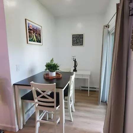 Newly Renovated -2 Bedroom *
