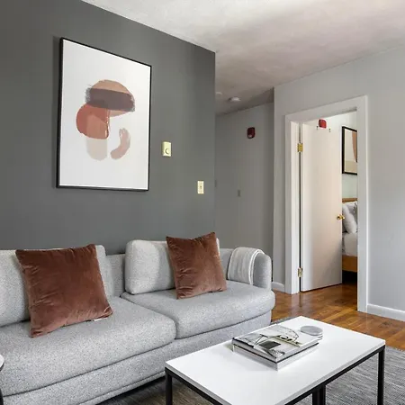 South 2br W Building Wd Nr Seaport Bos-915