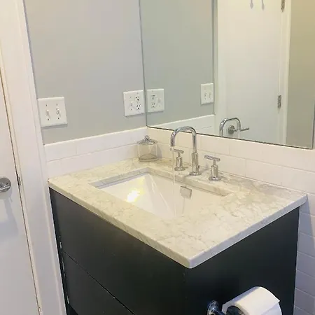 Apartment North End Harbor View Condo. Free Parking Boston