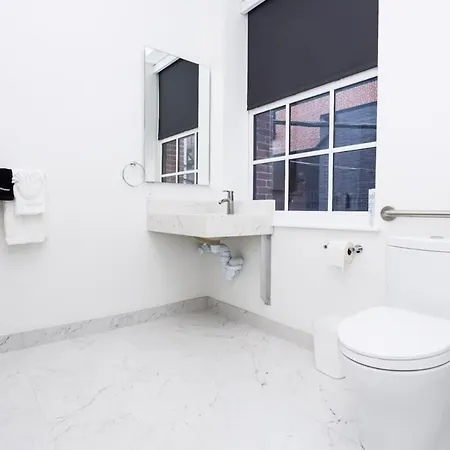Apartment Modern In Historic - Unit #102