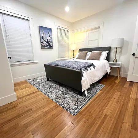 Holiday home Harvrd-mit-b.u./parkfree/single Family Boston