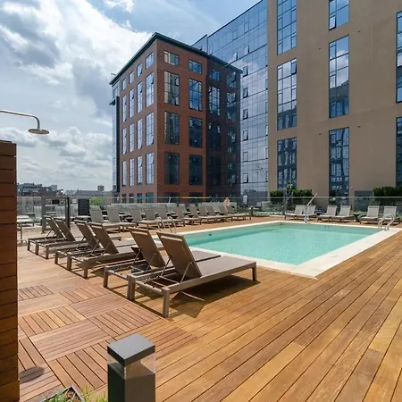 Executive Suites By Orchard Group Apartment