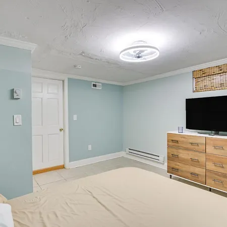 Apartment Cozy Near Franklin Park Zoo! Boston