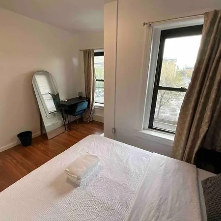 Furnished 3-bed 1-bath Private Apt In South End