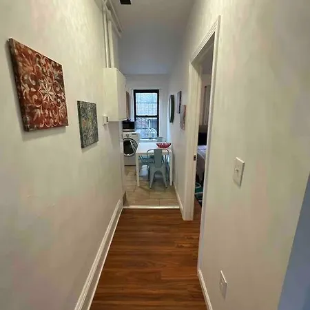 Furnished 3-bed 1-bath Private Apt In South End