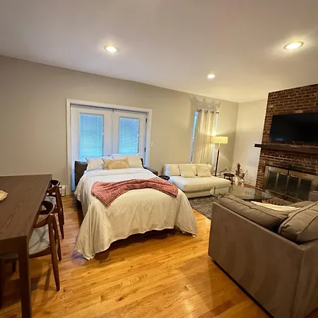 Town House Apartment *