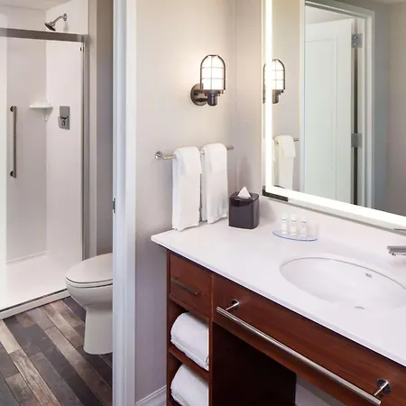 Homewood By Hilton Seaport District 3*
