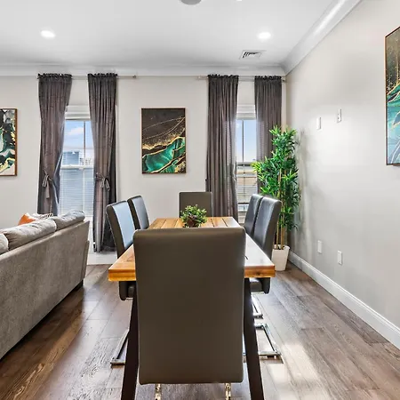 Spacious Fully Furnished By Logan Airport Apartment Boston