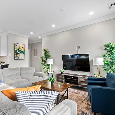 Spacious Fully Furnished By Logan Airport *