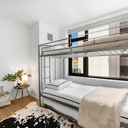 Vip Quarters By Orchard Group Apartment