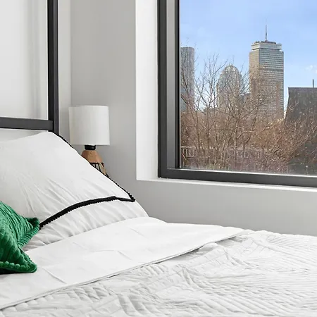 Apartment Vip Quarters By Orchard Group Boston