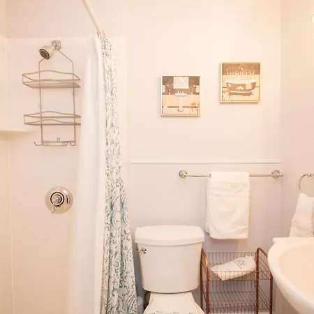 Renovated 1br, Washington Sq, Longwood, Lin
