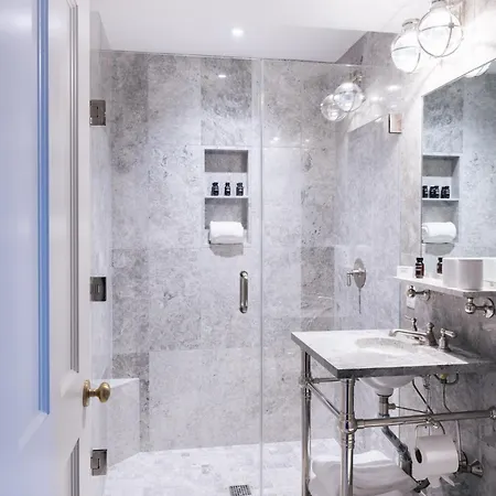 Beacon Hill 4*