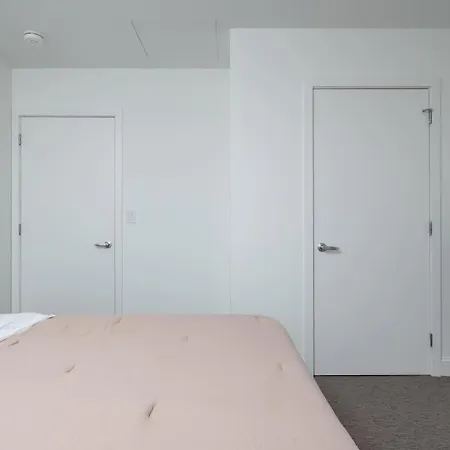 Holiday home Upscale Penthouse W Gym & Parking Near Mgh & Tufts *