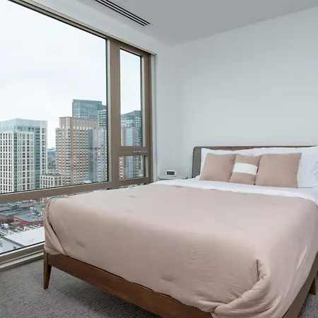 Holiday home Upscale Penthouse W Gym & Parking Near Mgh & Tufts *