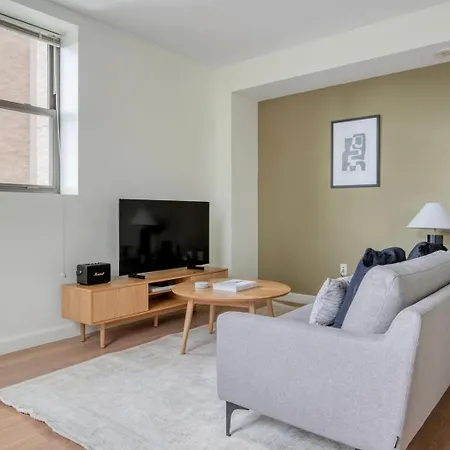 Back Bay 1br W Gym Nr Public Garden Bos-940 * Boston