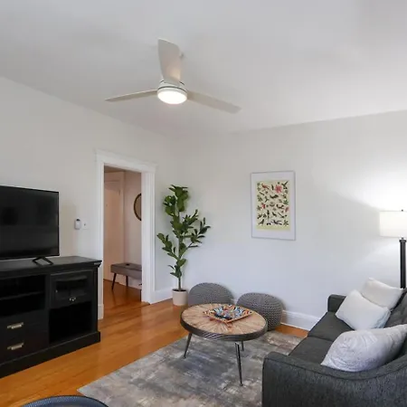 Centrally Located, 1bed Unit * Boston