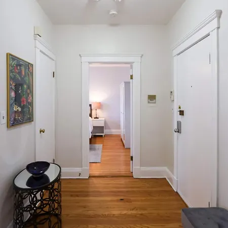 Apartment Centrally Located, 1bed Unit