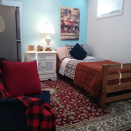 Blue Jay Room *