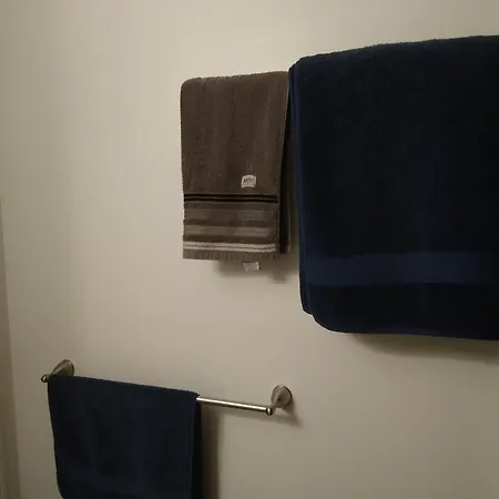 Blue Jay Room Homestay Boston
