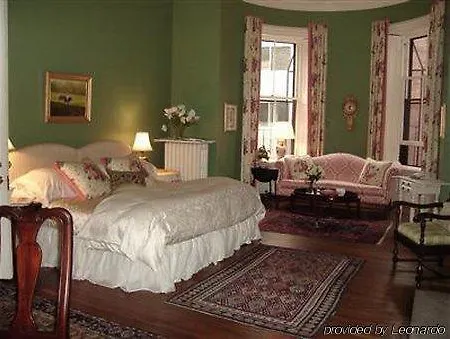 The College Club Of Bed & Breakfast 3*