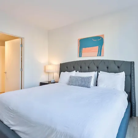 Luxury With Kitchen In Fenway