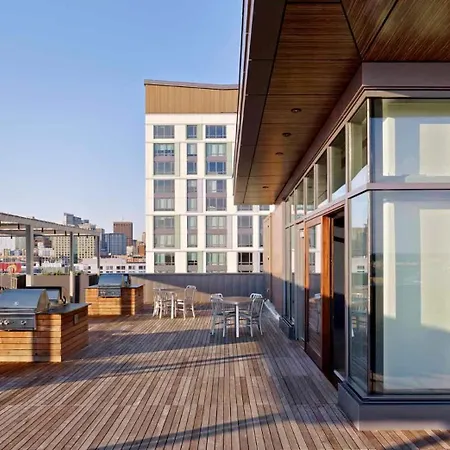 Luxury South End - 2 Bedroom King Amazing Views *