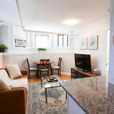 Allston 2br Retreat W Private Entrance & Comfort Apartment