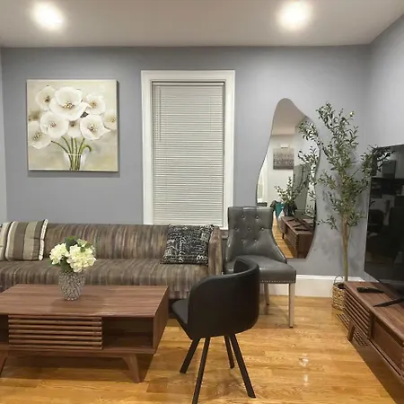 85a Charming Base, 3br, 2ba Ideal For Families *