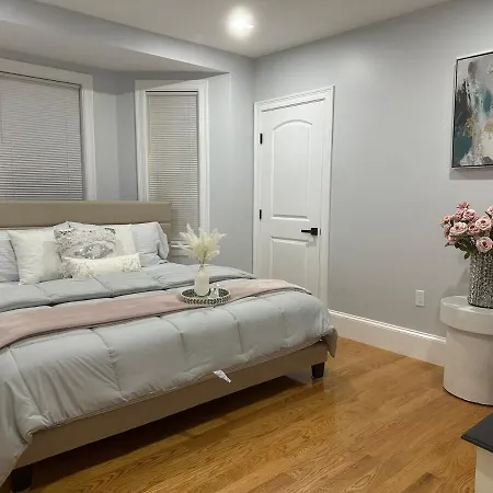 Apartment 85a Charming Base, 3br, 2ba Ideal For Families Boston